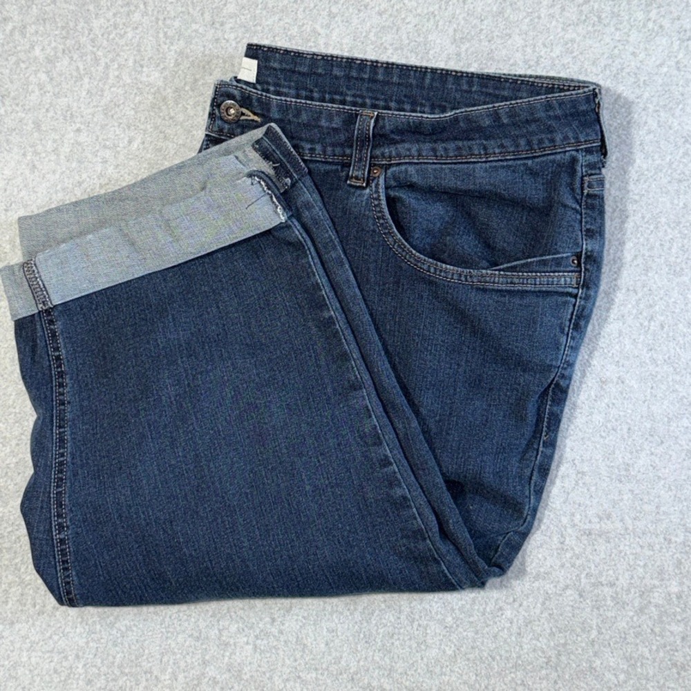 Levi’s Dark Wash Cuffed Denim Bermuda Shorts 24W Y2K Coastal Cowgirl
